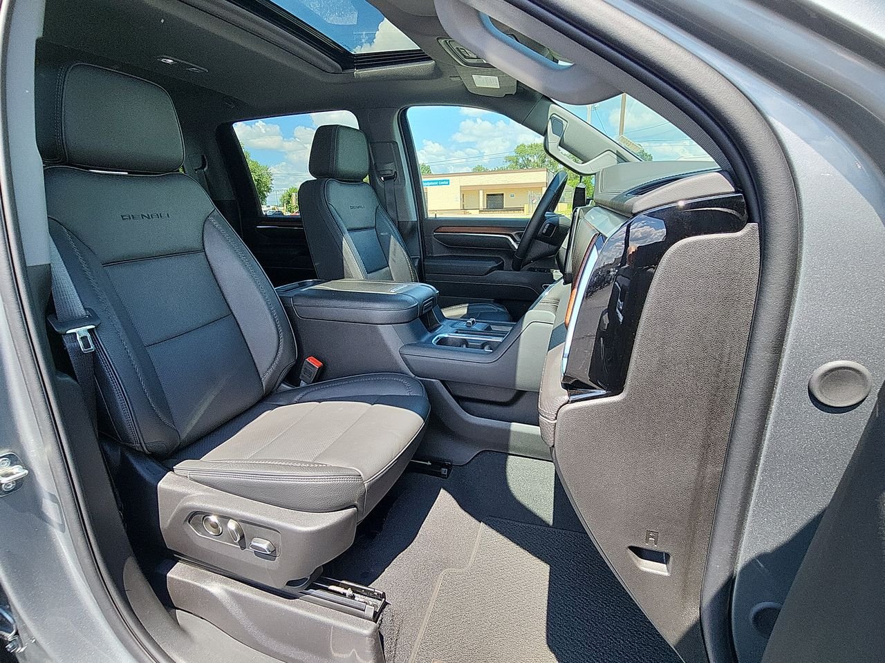 Used 2024 Sterling Metallic GMC Denali image 26
