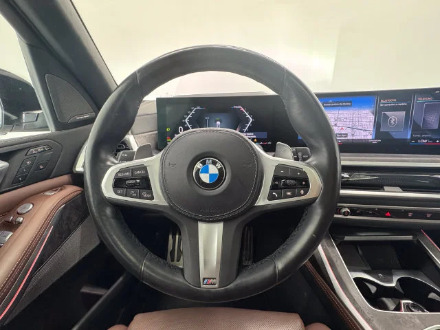 Used 2023 Mineral White Metallic BMW xDrive40i image 24