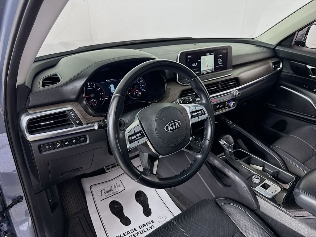 Used 2020 Everlasting Silver Kia SX image 13