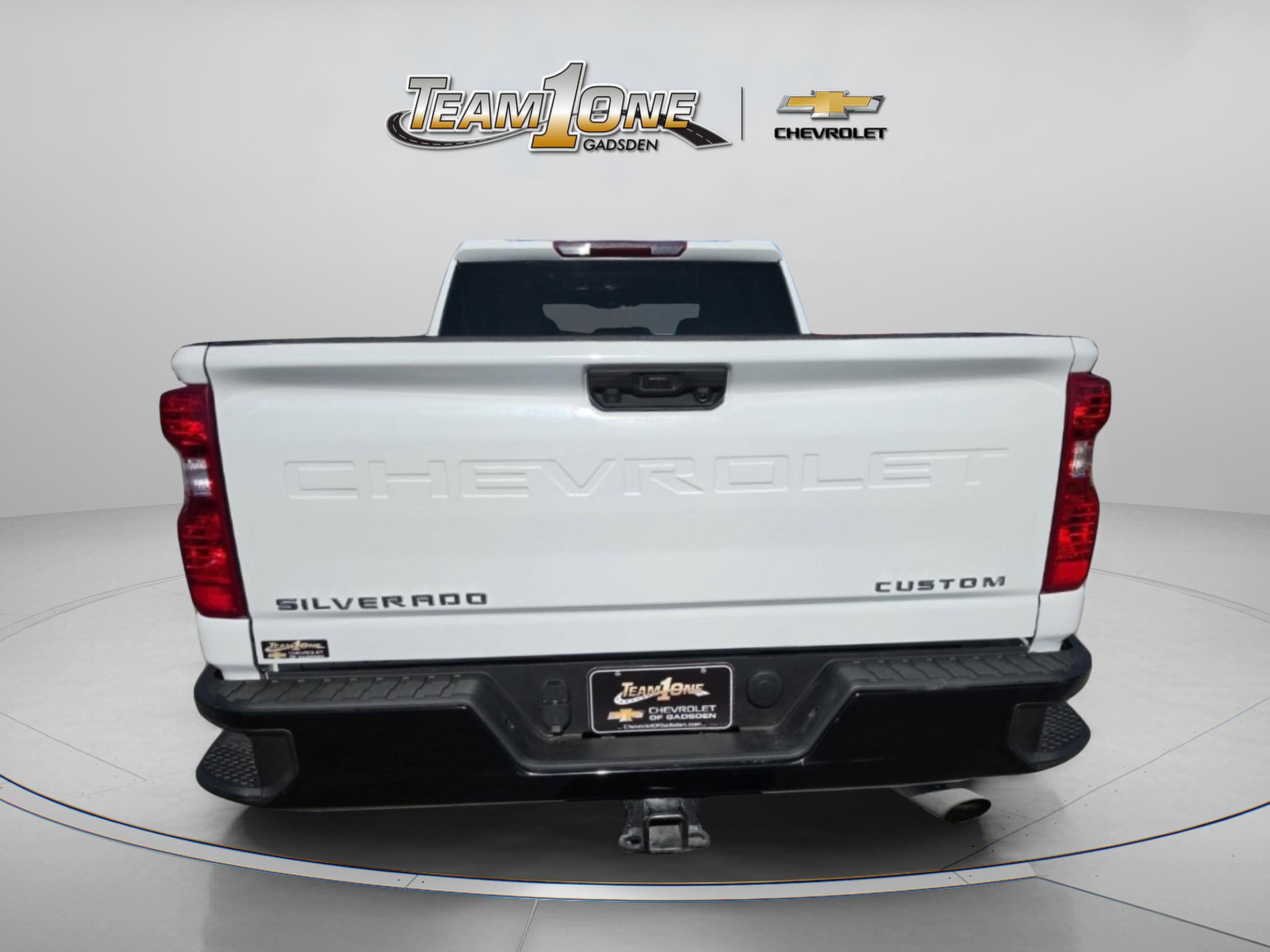 Used 2023 Summit White Chevrolet Custom image 5