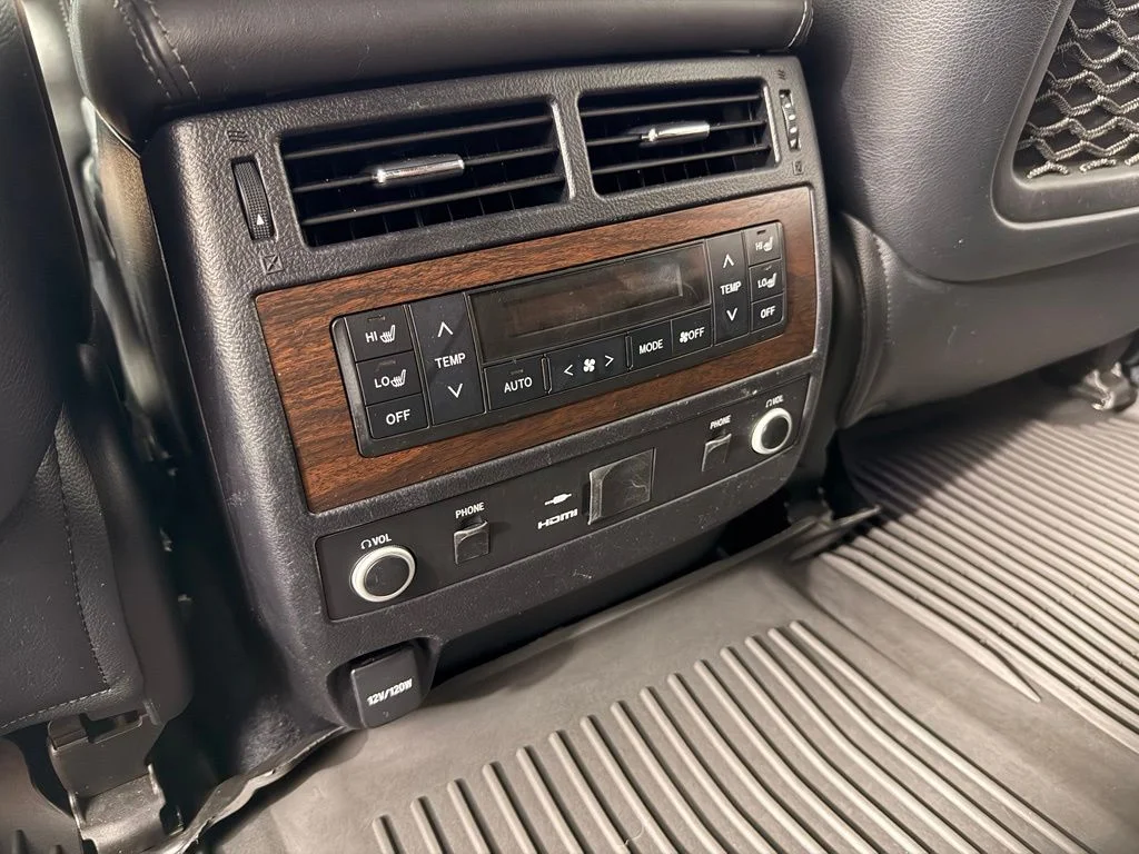 Used 2016 Silver Toyota Base image 10