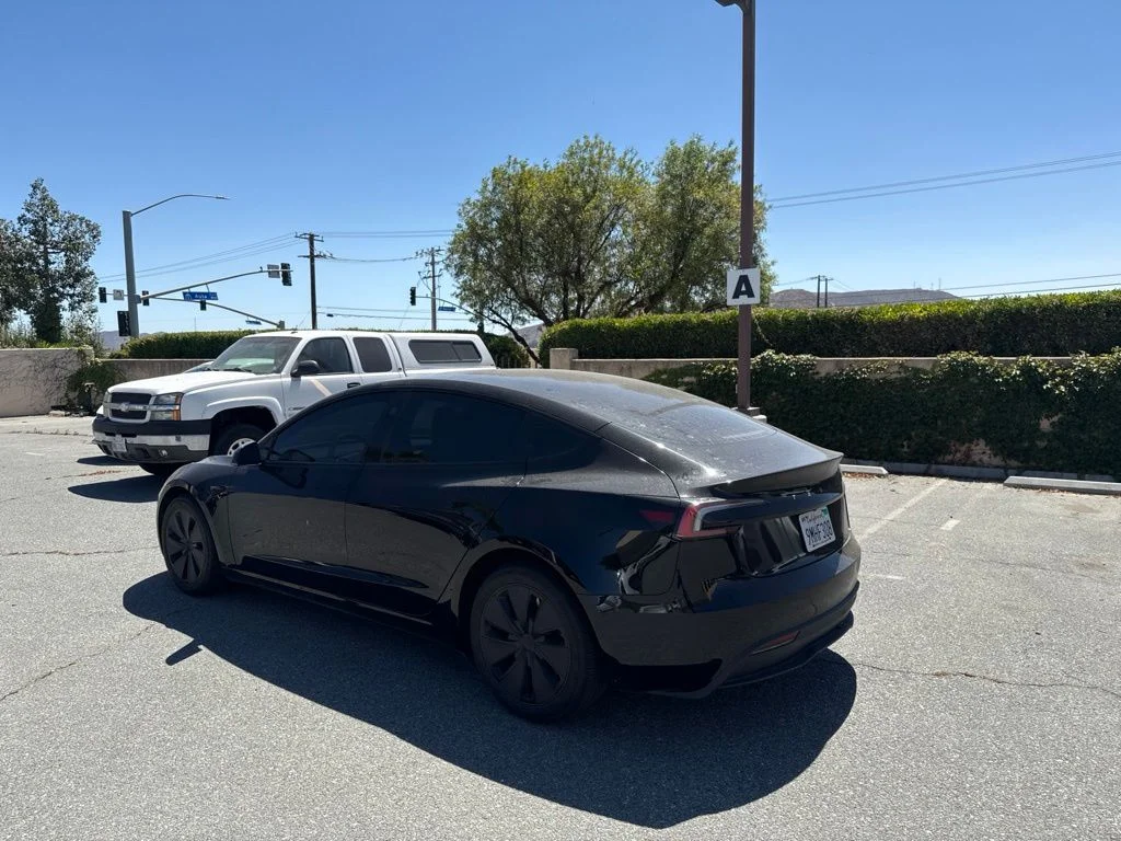 Used 2024  Tesla Base image 6