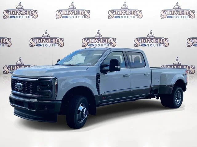 New 2026 Star White Metallic Tri-Coat Ford King Ranch image 5