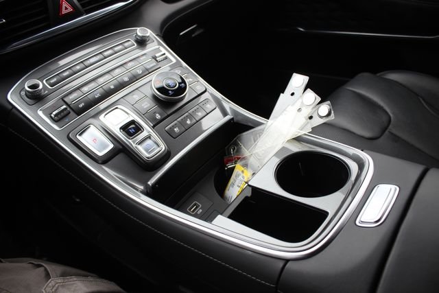 Used 2023 Red Hyundai Calligraphy image 12