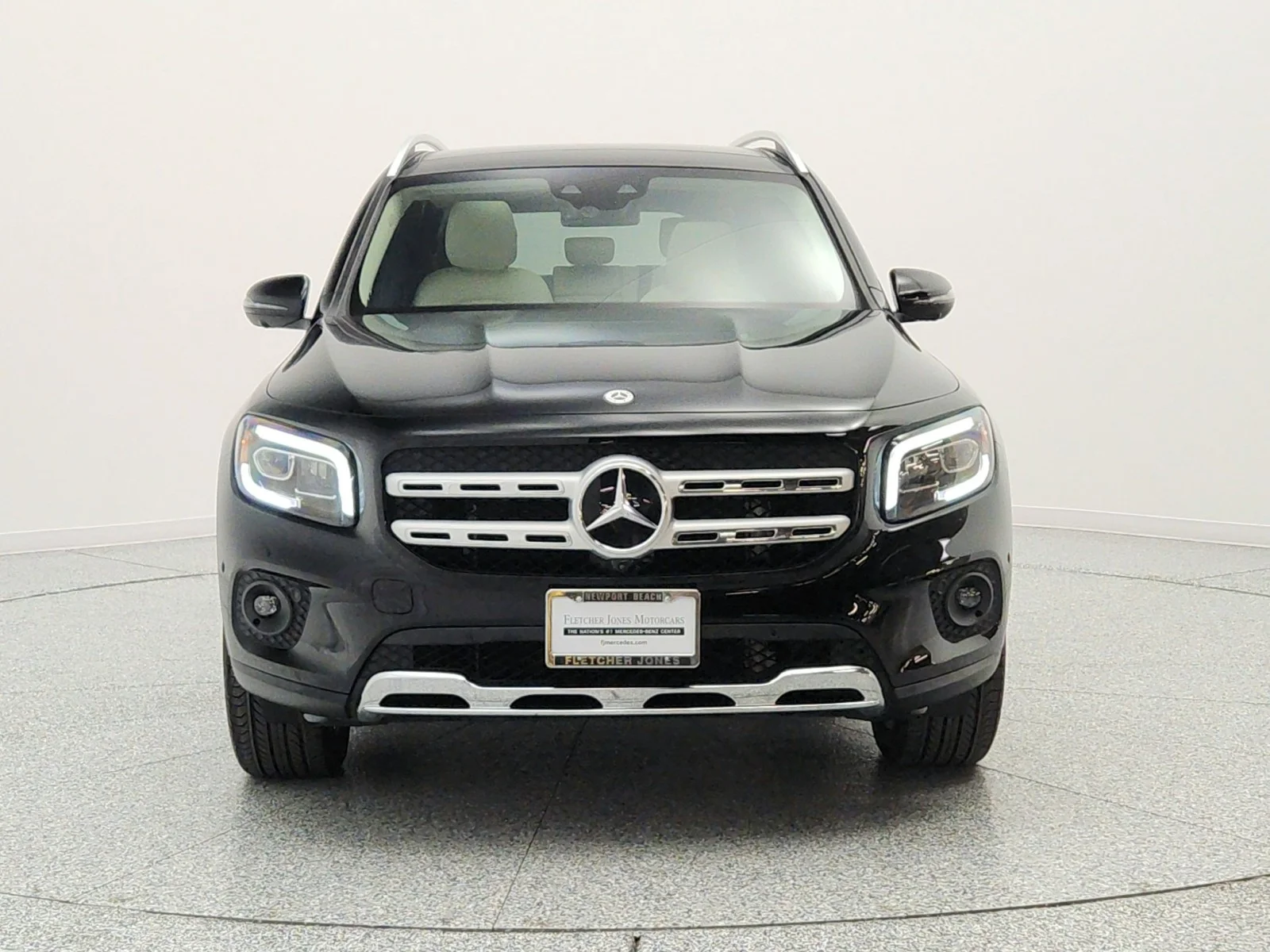 Used 2023 Night Black Mercedes-Benz GLB 250 SUV image 2