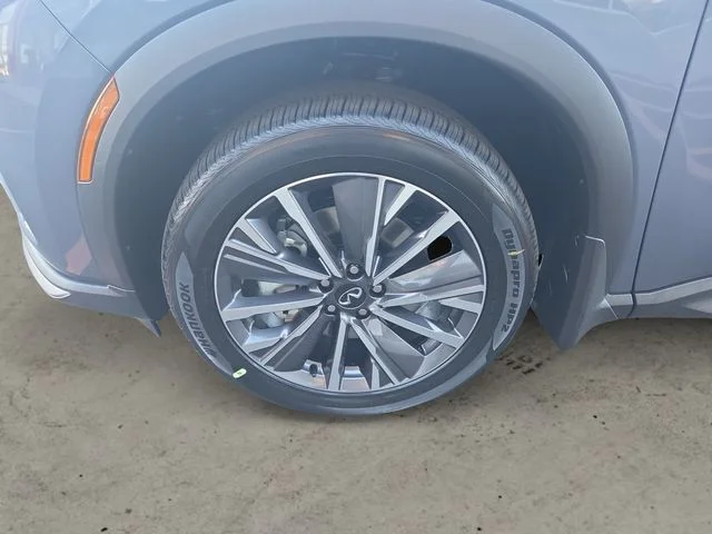 New 2027 MOONBOW BLUE INFINITI Luxe AWD image 9