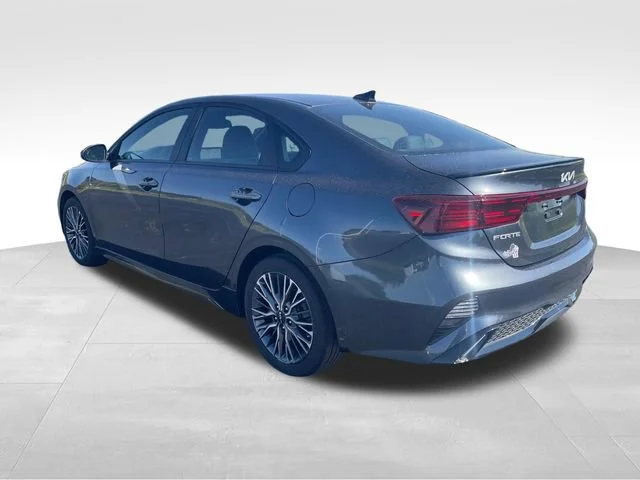 Used 2024 Gray Kia GT-Line image 3