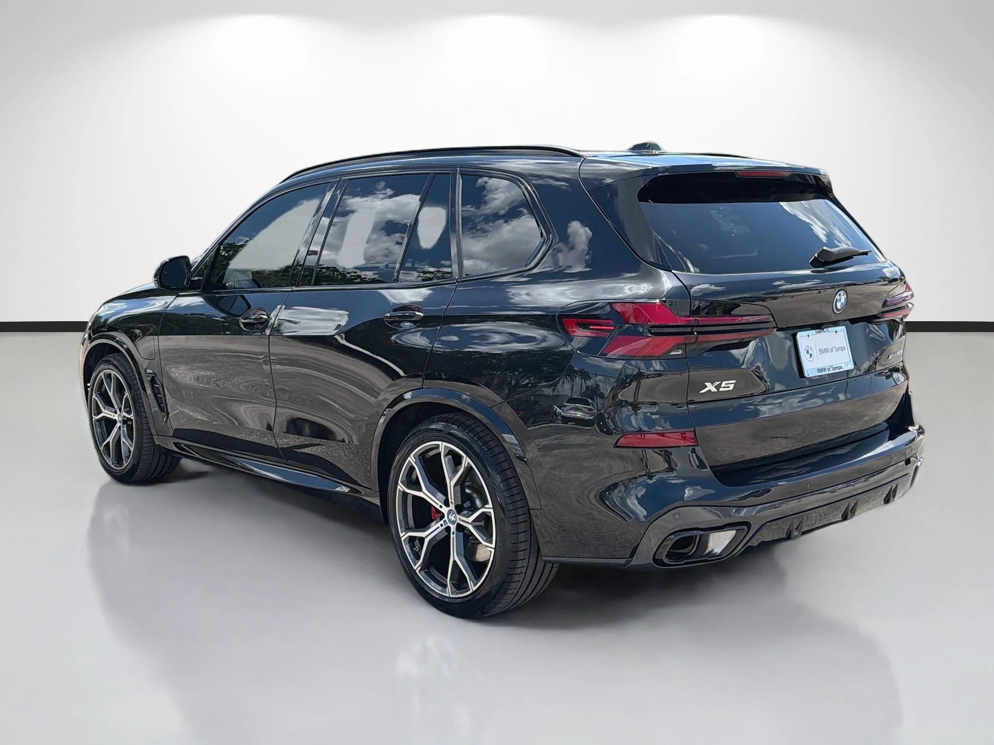 Used 2025 Black Sapphire Metallic BMW xDrive50e image 5