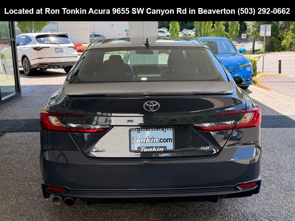 Used 2025 Heavy Metal/Midnight Black Metallic Toyota SE image 6