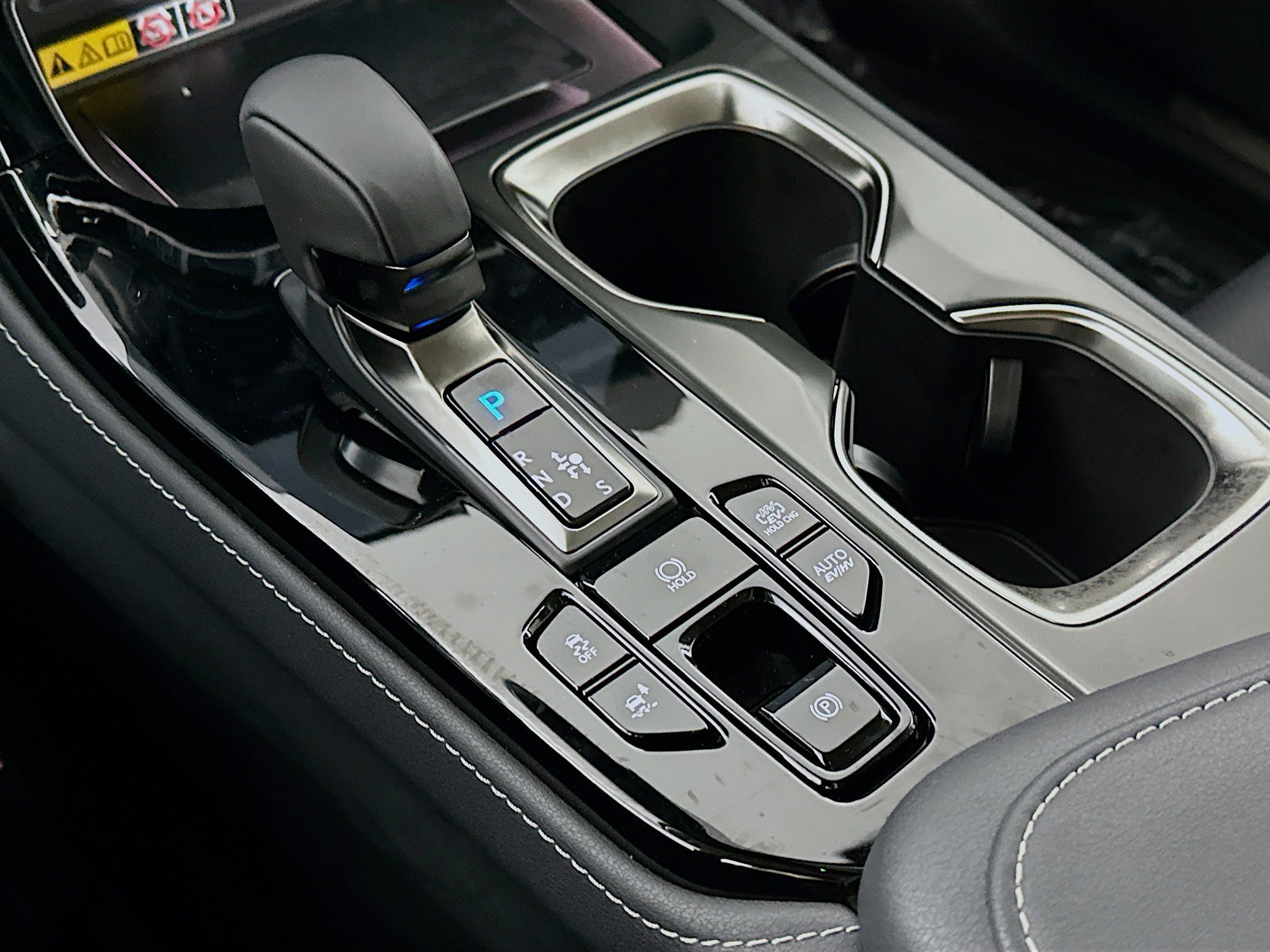 2026 Lexus NX 450h+ Luxury - Photo 16