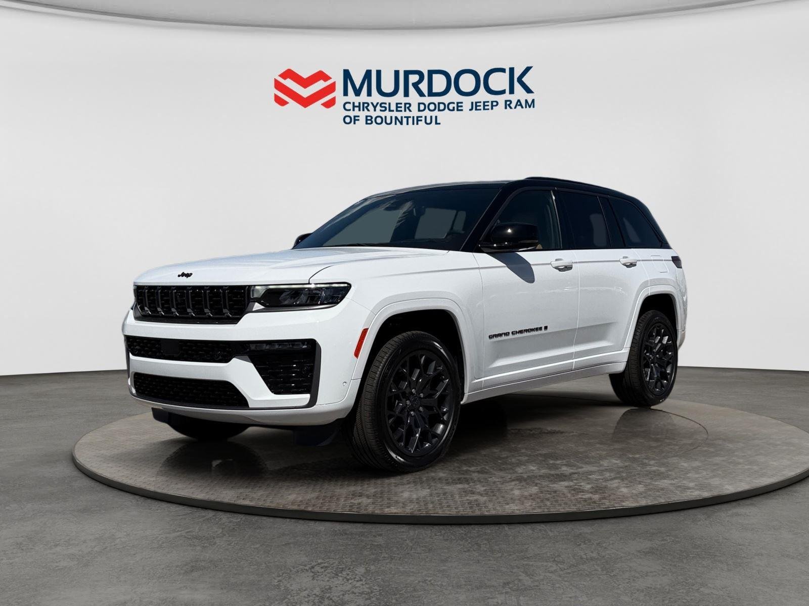 2026 Jeep Grand Cherokee Summit 4x4's photo