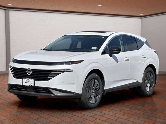 Used 2025 White Nissan SL image 4