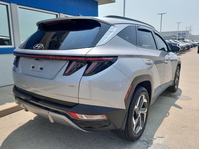 Used 2022 Silver Hyundai Limited image 8