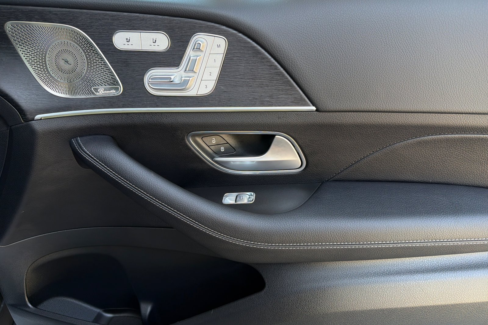 New 2026 Selenite Grey Metallic Mercedes-Benz GLS 450 image 35