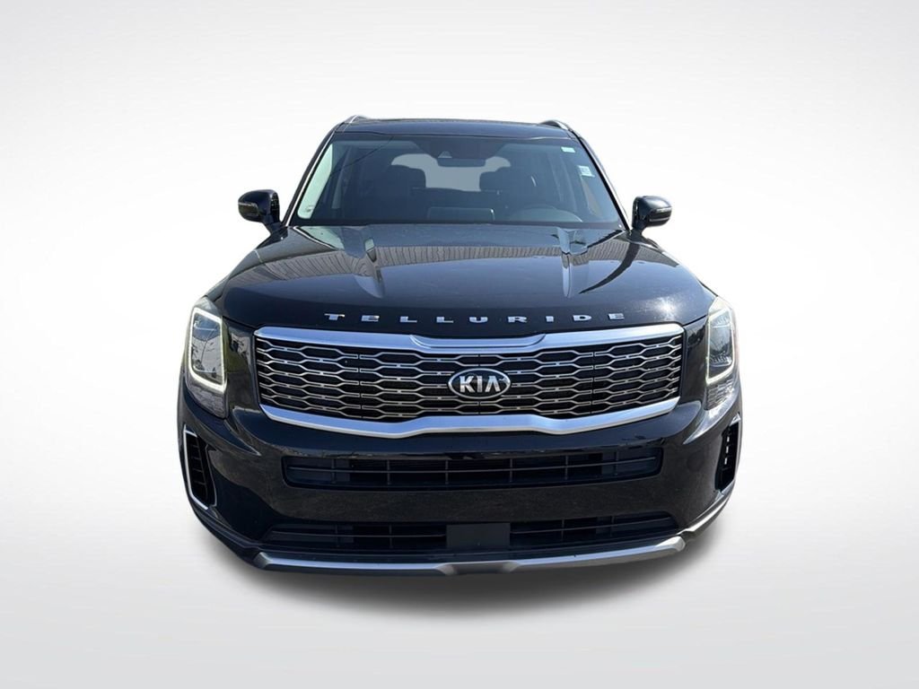Used 2020 Black Kia S image 2