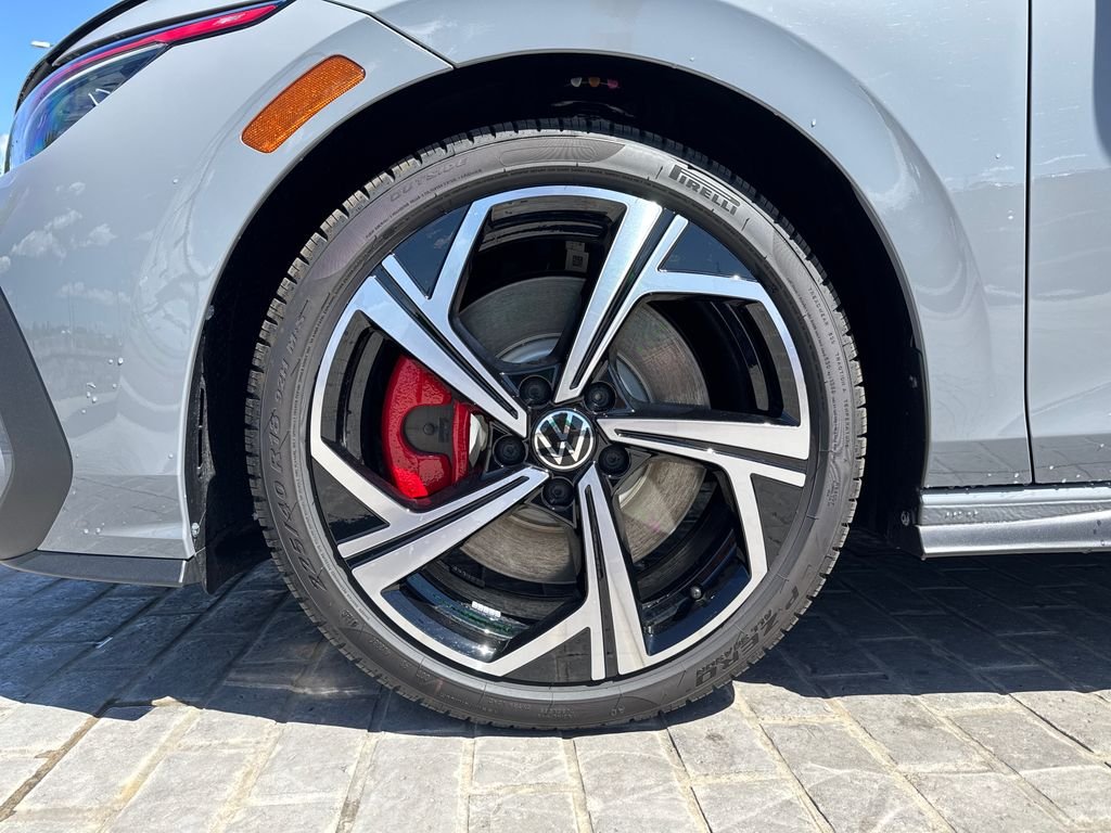New 2026 Moonstone Gray Volkswagen 2.0T SE image 51