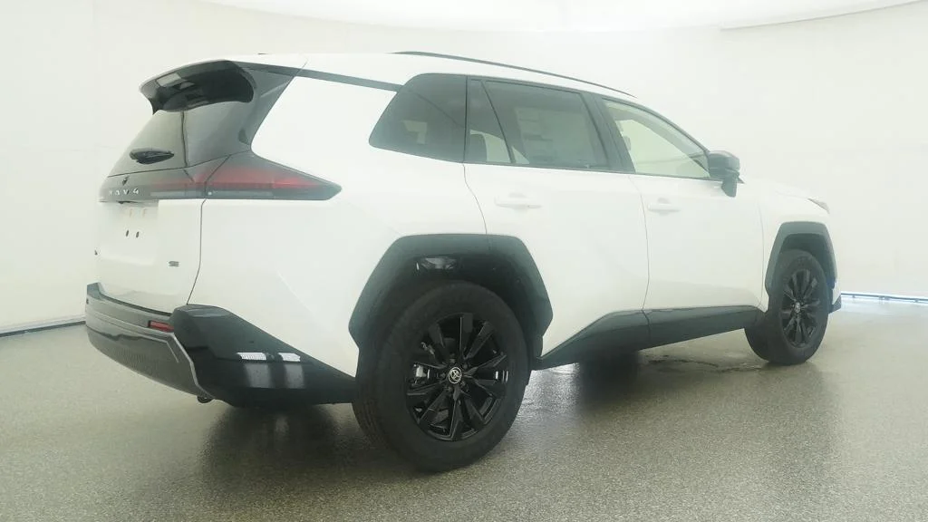 New 2026 Ice Cap Toyota SE image 17