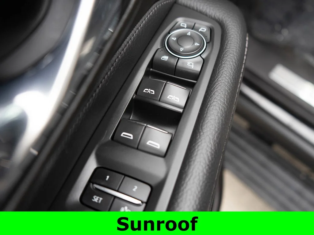 Used 2021 Black GMC Denali image 21