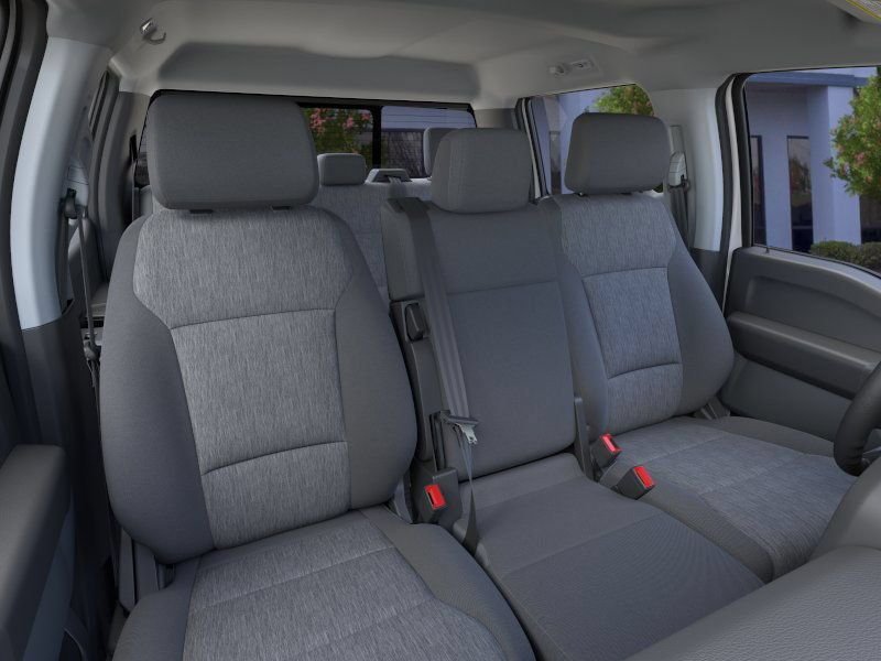 New 2026 Oxford White Ford F-250® XL image 32