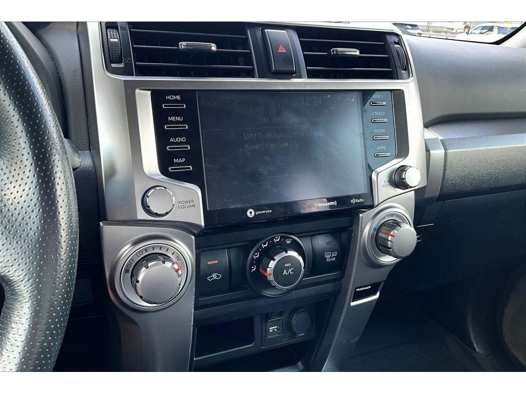 Used 2021  Toyota SR5 Premium image 22