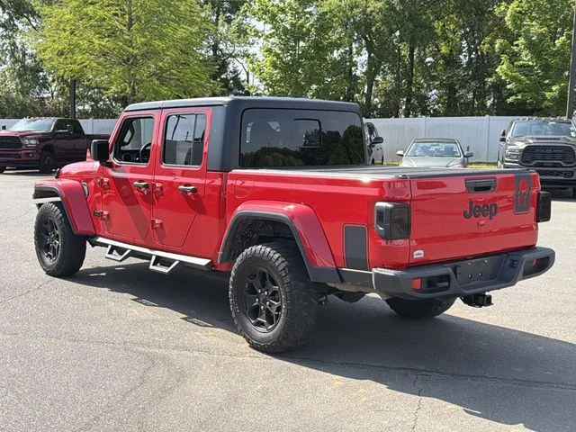 Used 2022 Red Jeep Sport image 3
