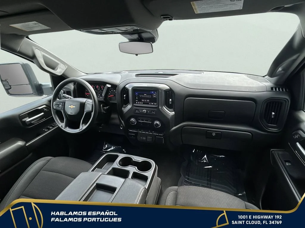 Used 2025 Summit White Chevrolet Custom image 30