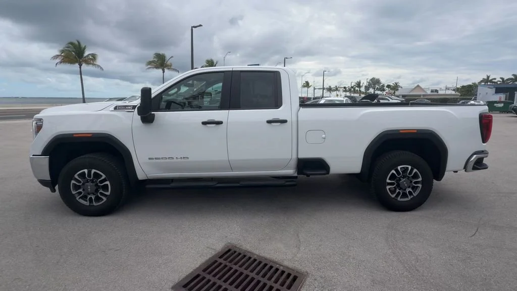 Used 2021 SUMMIT WHITE GMC 2WD Double Cab Long Bed image 5