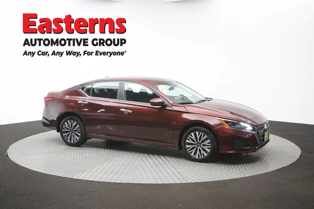 Used 2024 Red Nissan 2.5 SV image 49