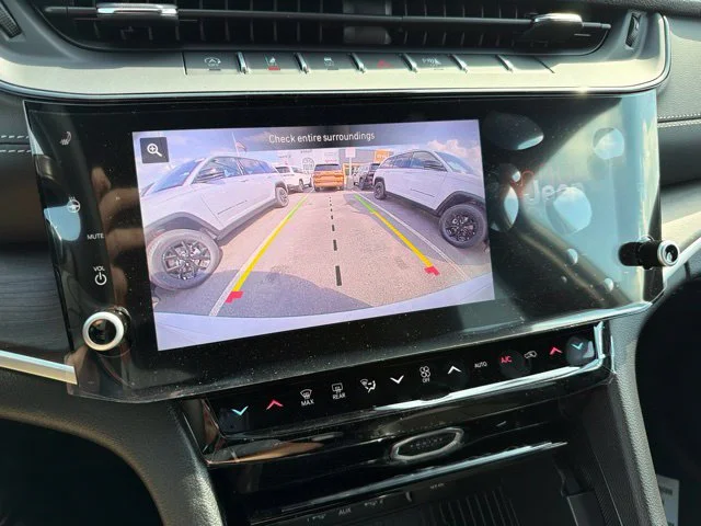 New 2026 White Jeep Altitude image 19