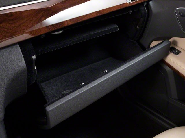 Used 2010  Mercedes-Benz E 350 image 16