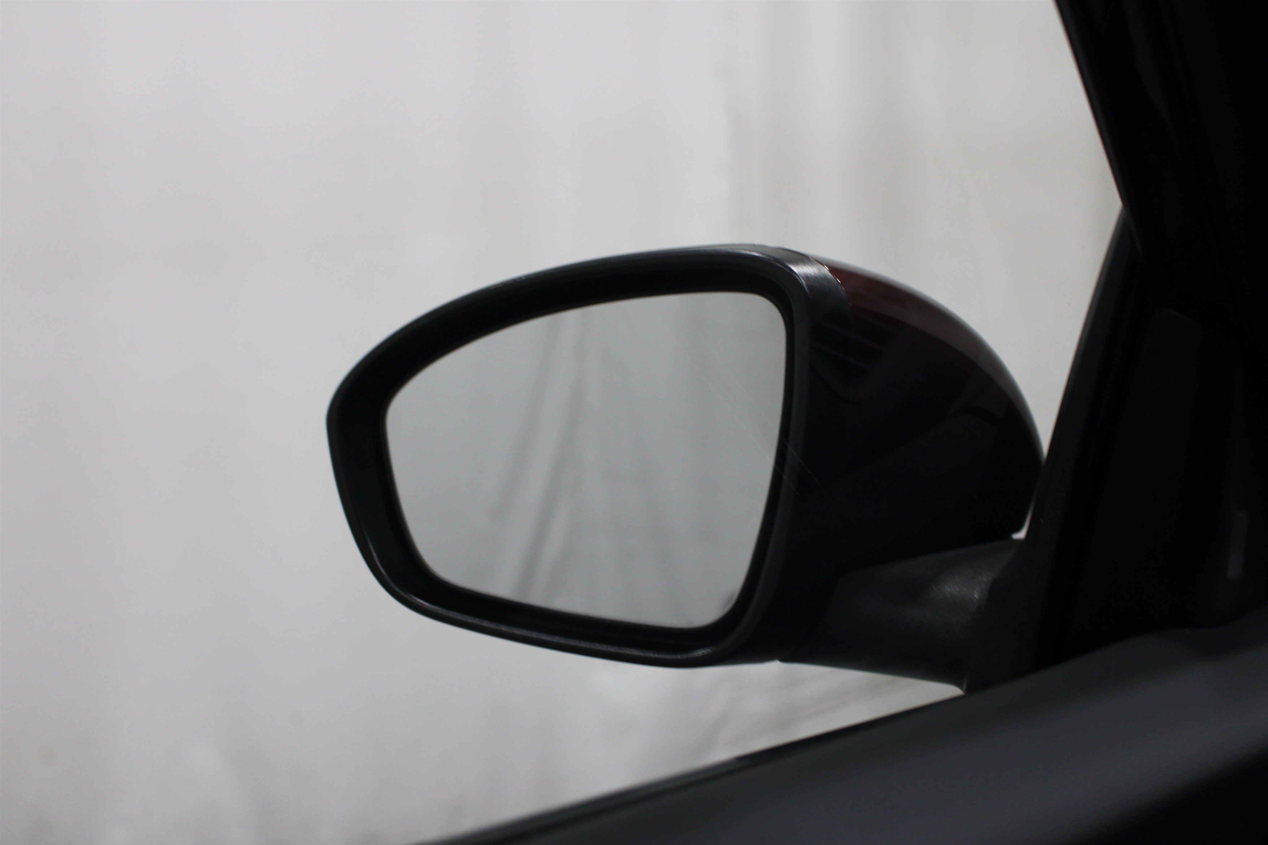 Used 2023 Rosewood Metallic Nissan SV image 9