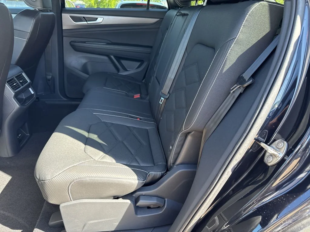 New 2026 Black Volkswagen 2.0T SE image 11