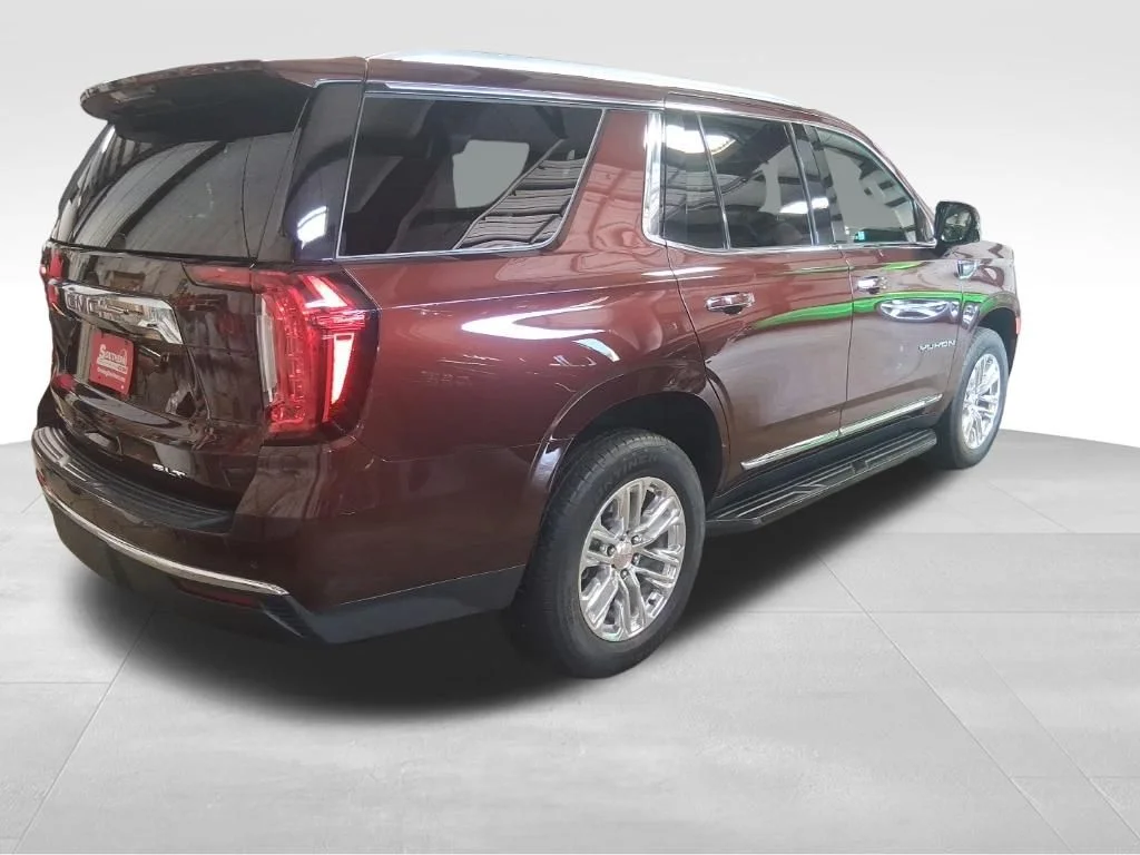 Used 2022 Red GMC SLT image 4