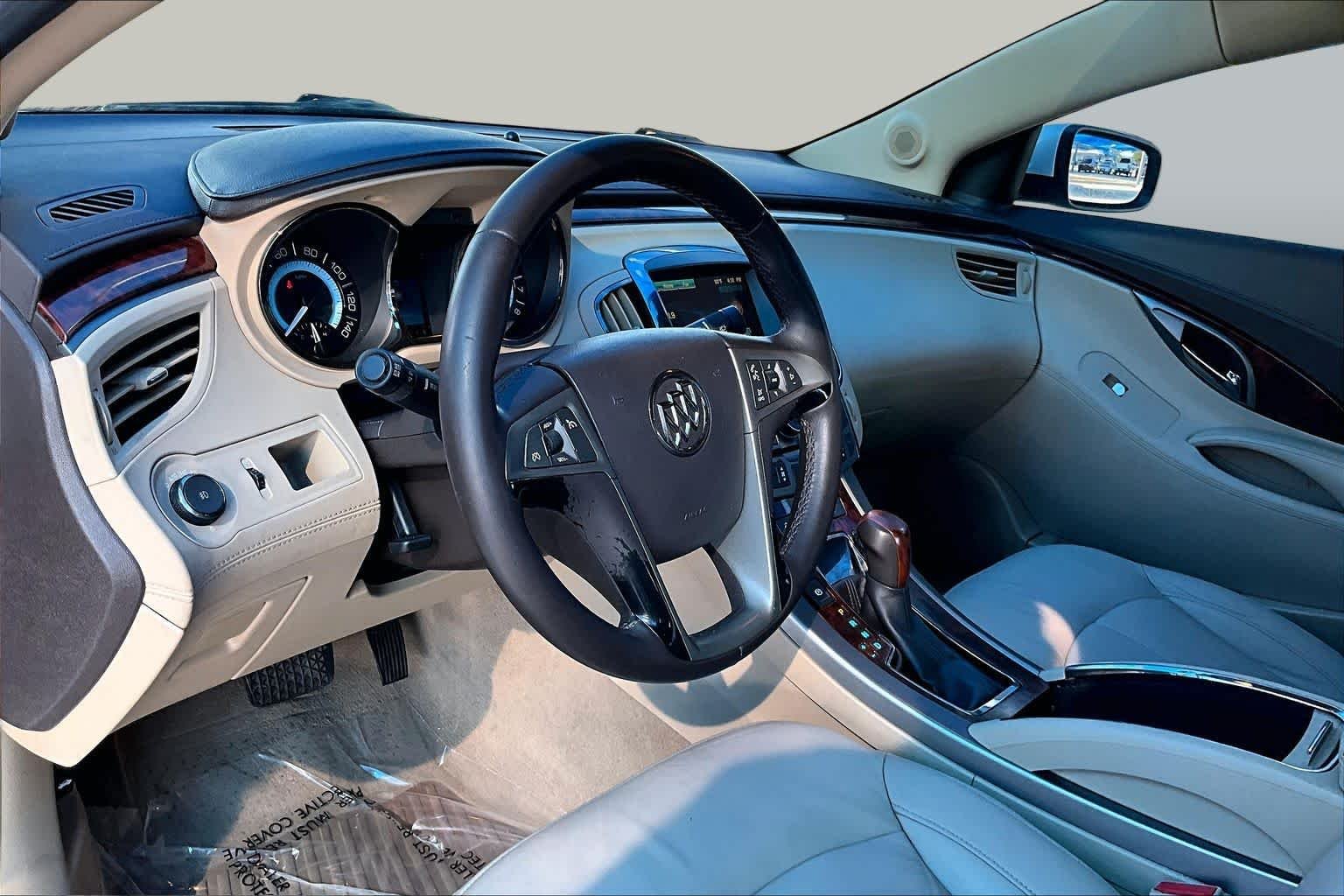 Used 2013 White Diamond Tricoat Buick Leather image 17