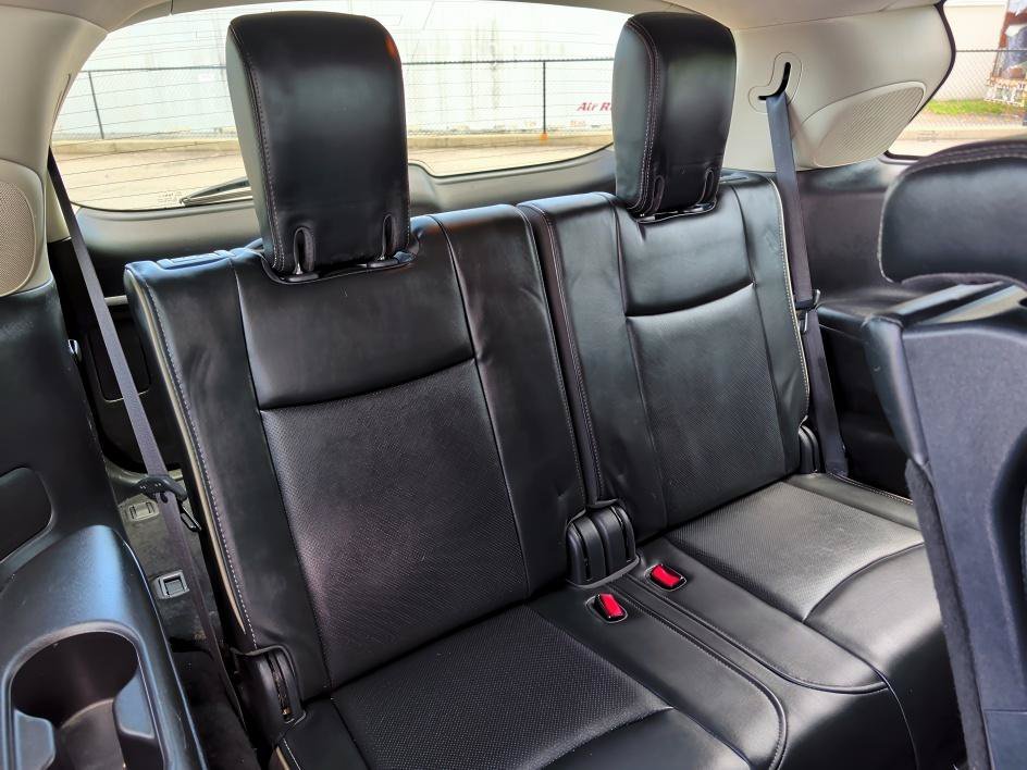 Used 2020 Black Obsidian INFINITI LUXE image 14