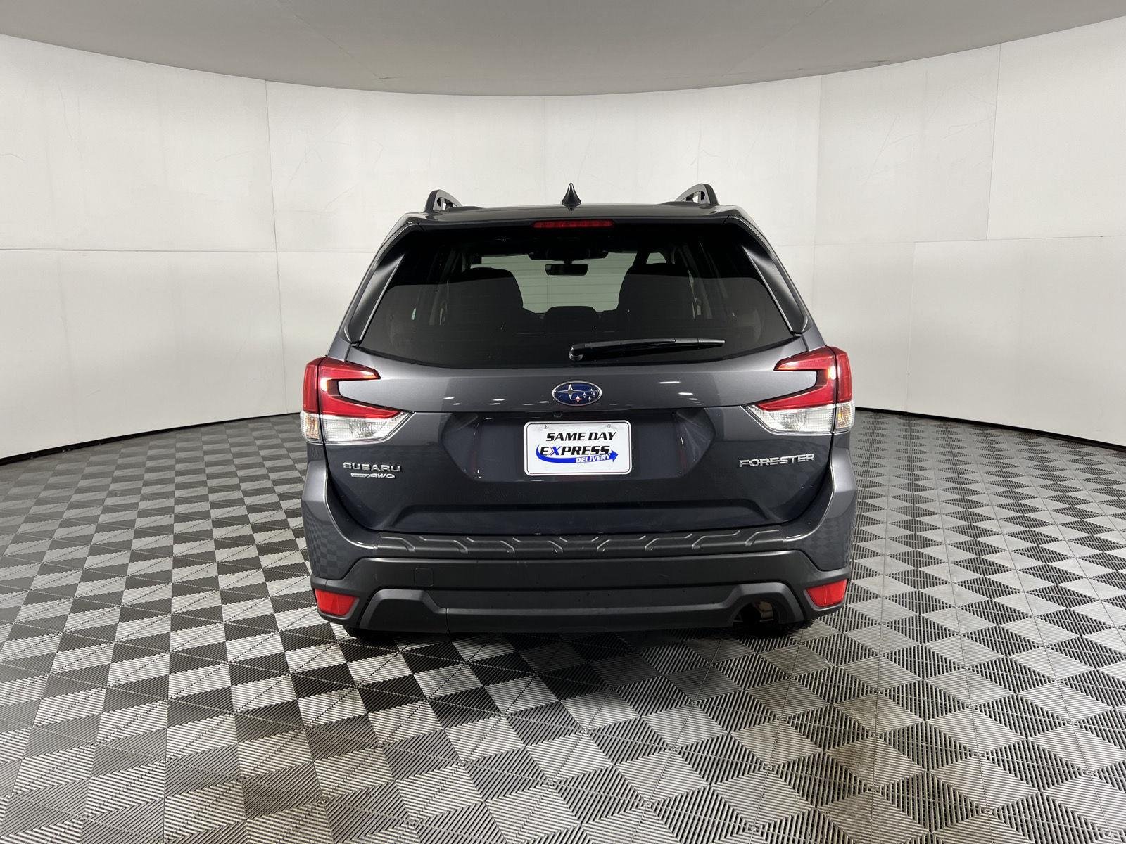 Used 2024 Magnetite Gray Metallic Subaru Premium image 26
