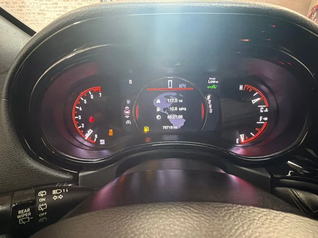 Used 2021 Destroyer Gray Clearcoat Dodge SXT Plus image 24