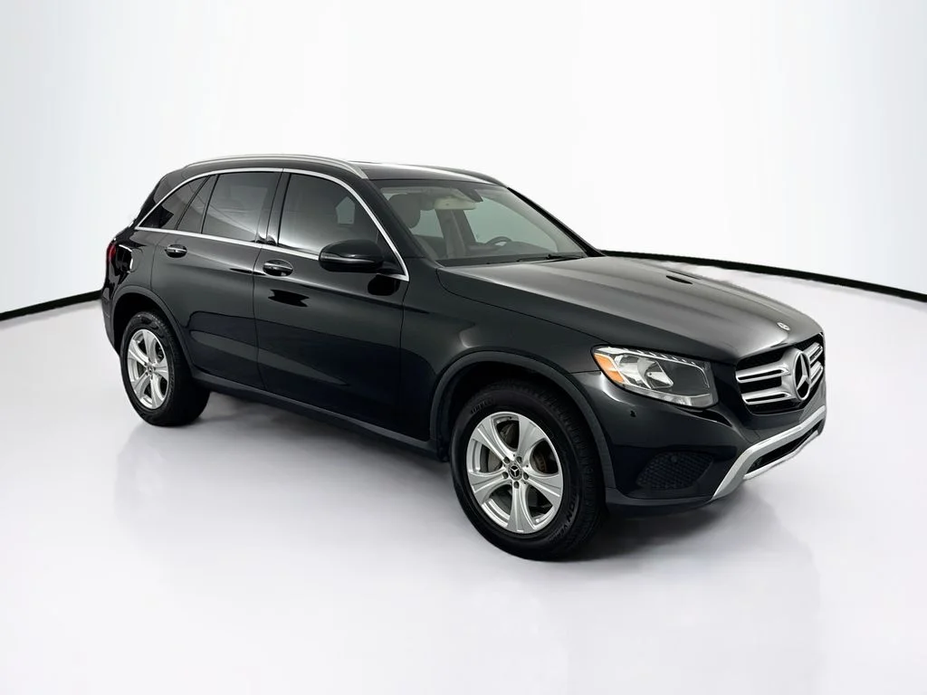 Used 2018 Black Mercedes-Benz GLC 300 image 3