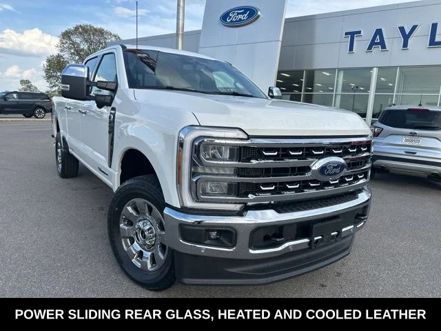 New 2026 Star White Metallic Tri-Coat Ford F-250® Lariat® image 3