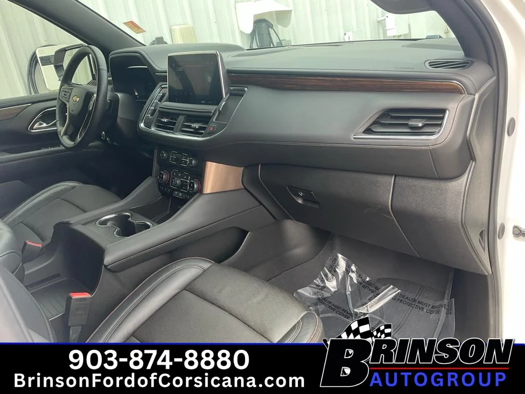 Used 2024 Iridescent Pearl Tricoat Chevrolet High Country image 27