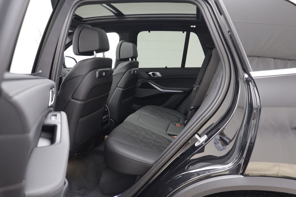 New 2026 Black Sapphire Metallic BMW xDrive50e image 15