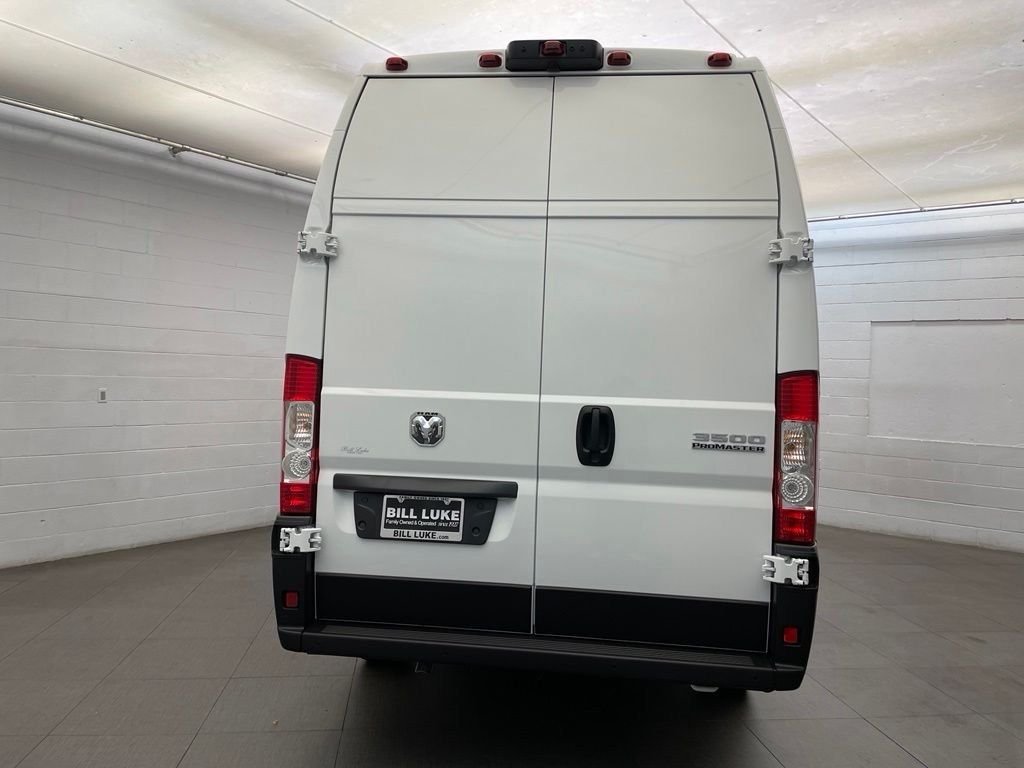 New 2026 Bright White Clear-Coat Exterior Paint RAM Super High Roof image 5