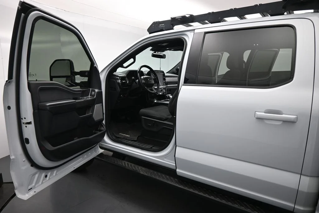 Used 2022 White Ford XLT image 8