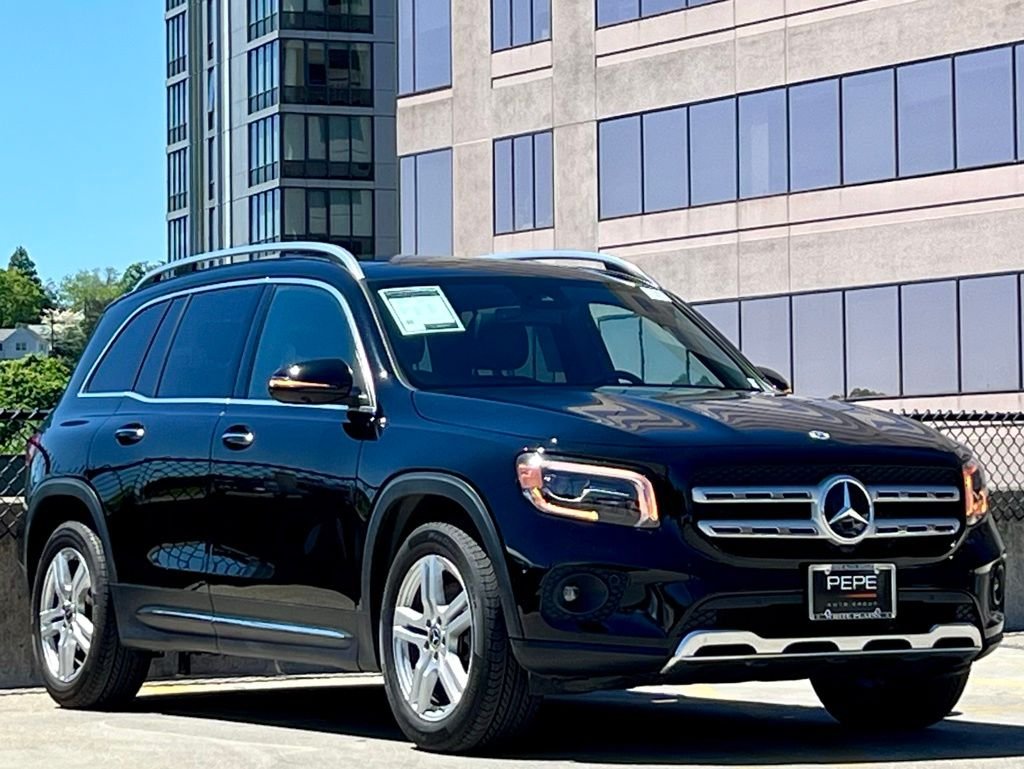 2023 Mercedes-Benz GLB GLB 250 4MATIC's photo