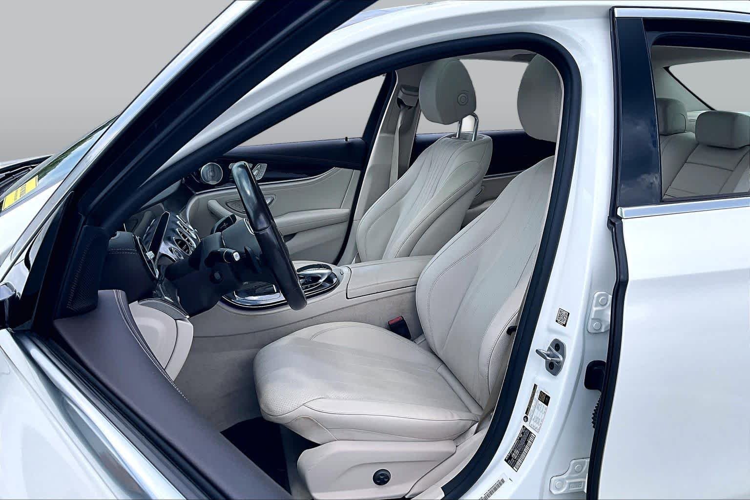 Used 2020 designo Diamond White Metallic Mercedes-Benz E 350 image 8