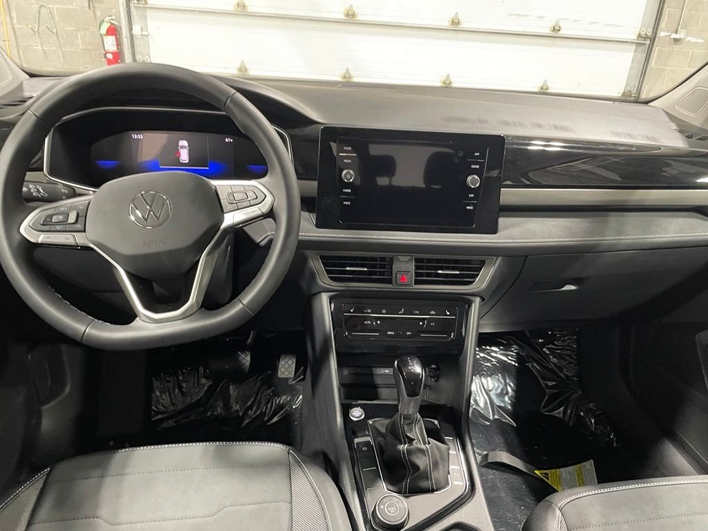 2026 Volkswagen Taos SE Black - Photo 12