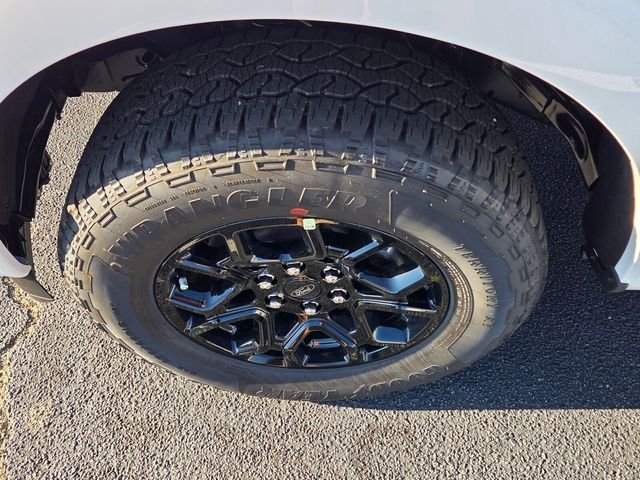 New 2026 Oxford White Ford XLT image 10