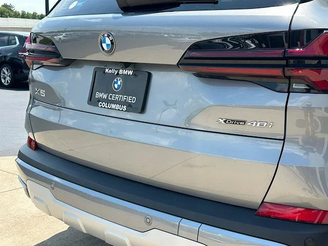 Certified Used 2025 Skyscraper Grey Metallic BMW xDrive40i image 10