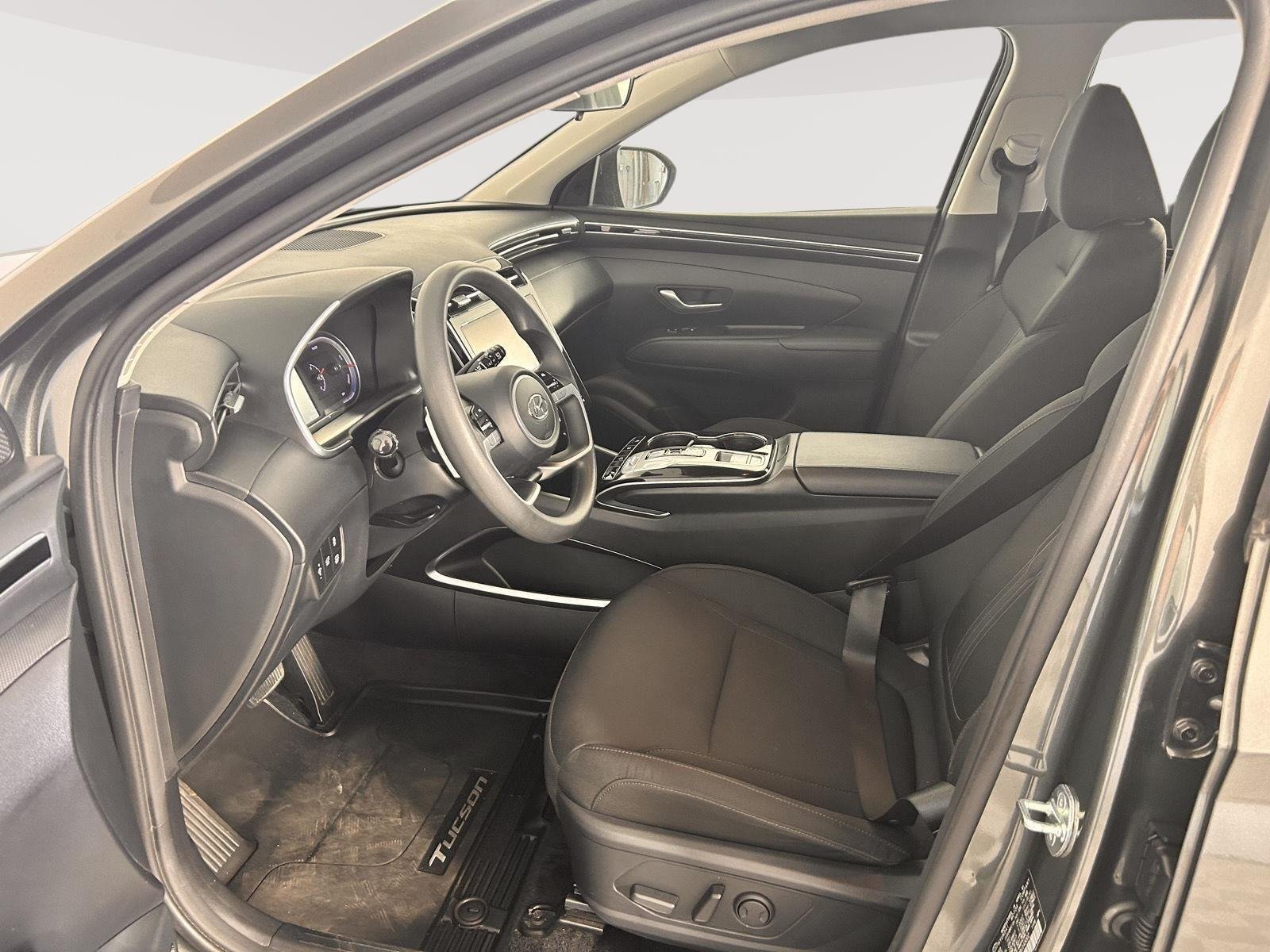Used 2024 Shimmering Silver Hyundai Blue image 3