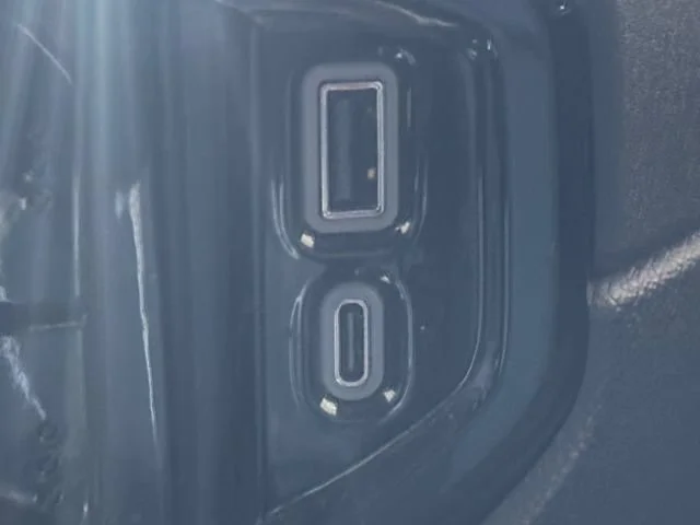 Used 2024 Sterling Metallic GMC Elevation image 7